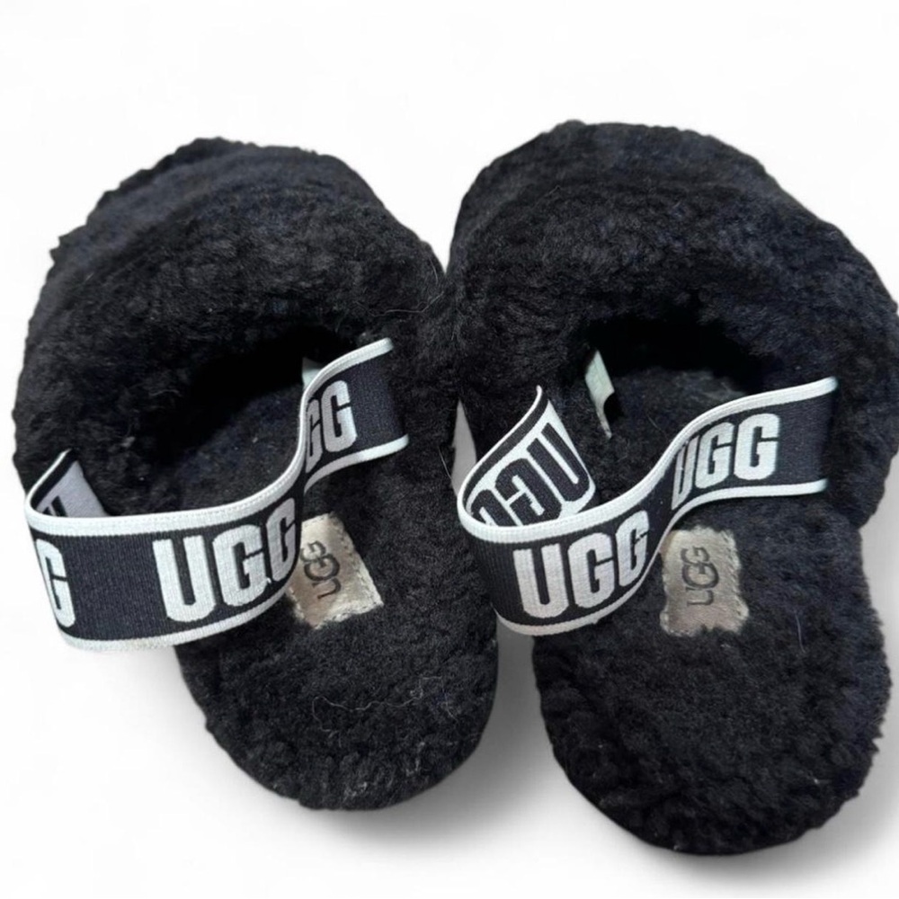 Black UGG Fluff Yeah shearling platform slides 🖤 - image 5